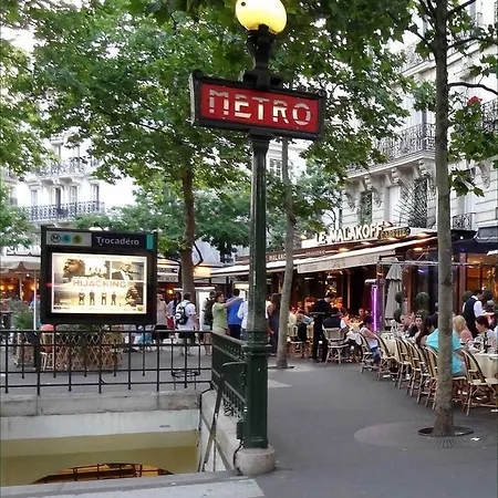 Trocadero Tour Eiffel Studio * Parigi